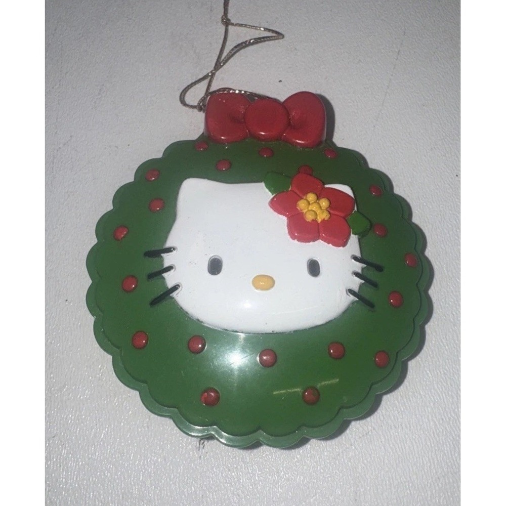 Vintage Sanrio Poinsettia Hello Kitty Plastic Wreath With Bow Hanging Ornament